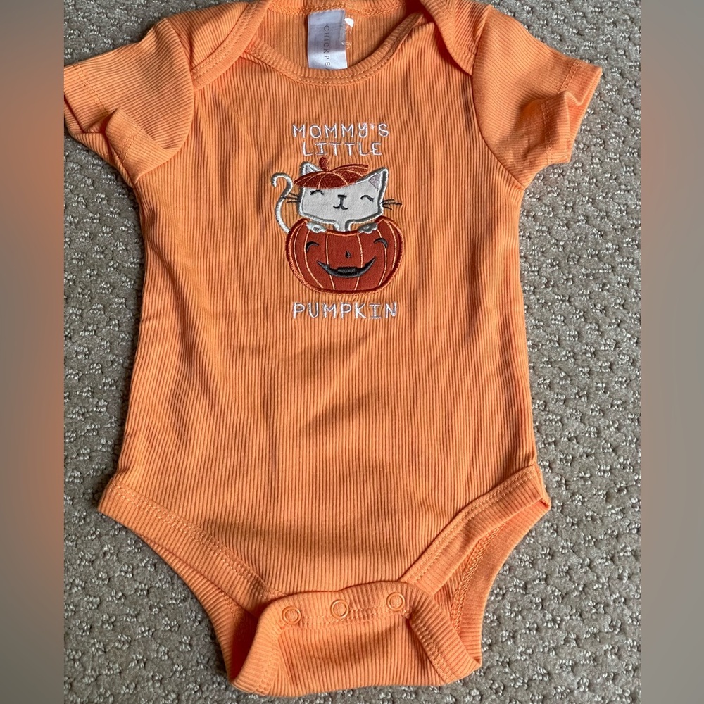 Chickpea 6/9m 🎃 Halloween Onesie